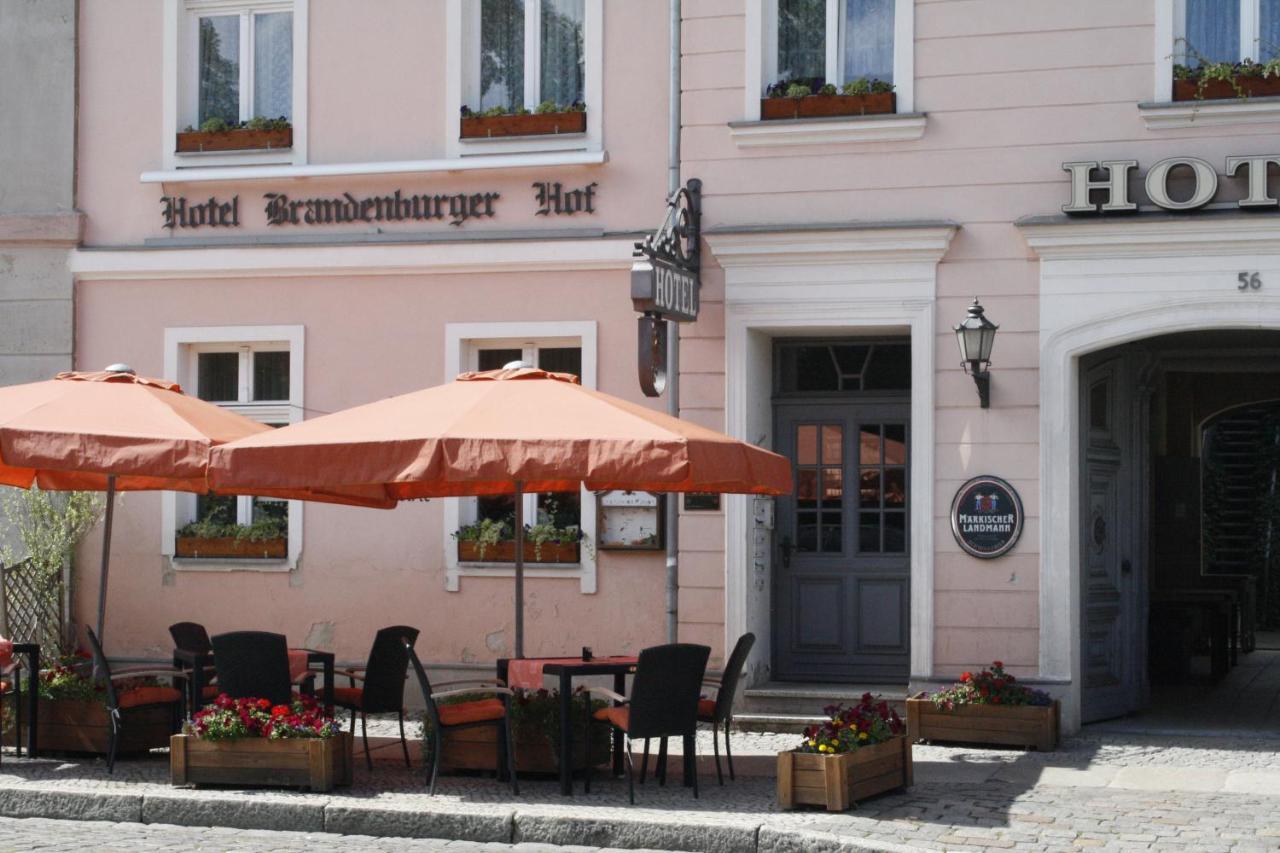 Stadthotel Brandenburger Hof ノイルピーン エクステリア 写真
