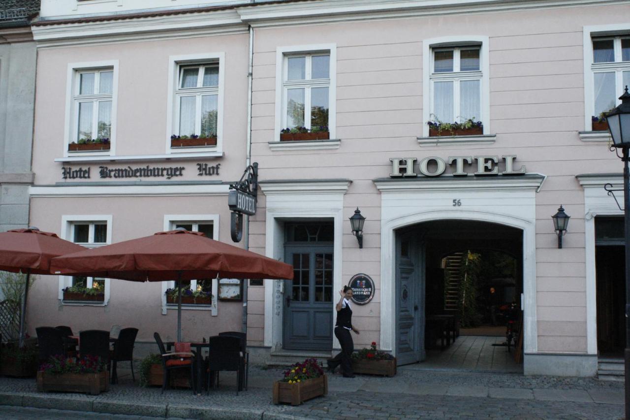 Stadthotel Brandenburger Hof ノイルピーン エクステリア 写真