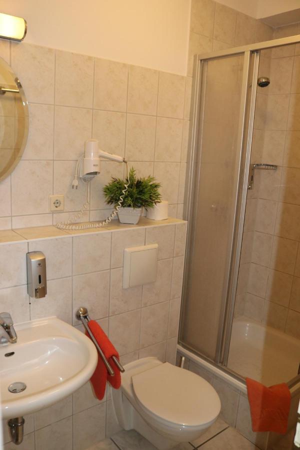Stadthotel Brandenburger Hof ノイルピーン エクステリア 写真